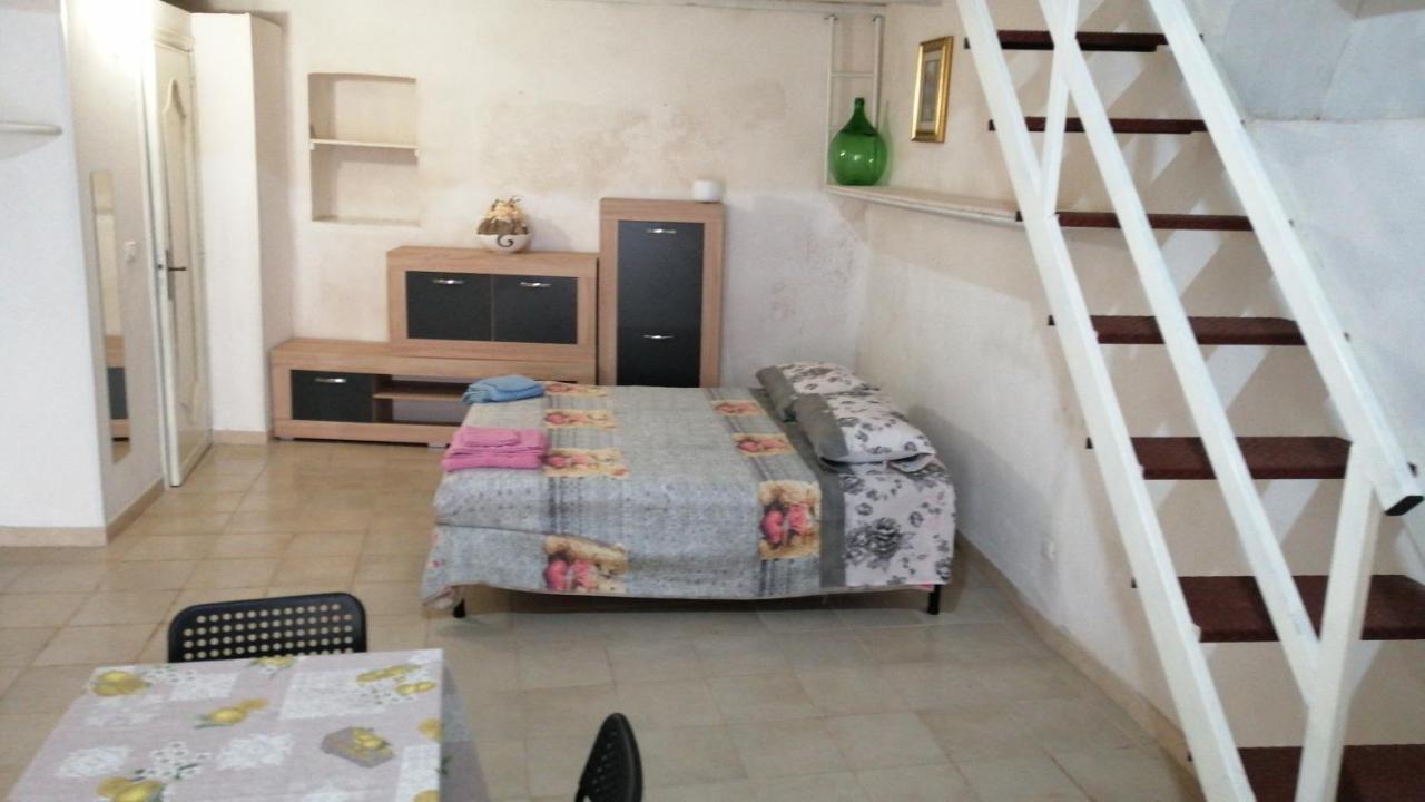 Casa Vacanze Battista 46 Grottaglie Extérieur photo